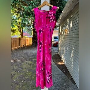 Pink summer floral dress. American eagle size medium.